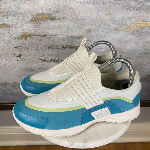 Vionic Shoes - Vionic Vayda Shoes Womens Size 7.5 White Blue Slip On Walking Comfort Sneakers